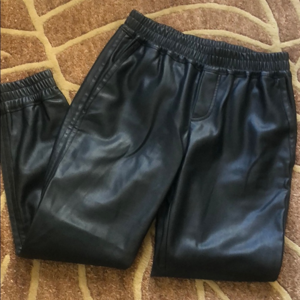EUC Club Monaco Size 0 Faux Leather Pants